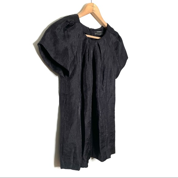 Club Monaco | Black Short Sleeve Blouse - Picture 2 of 6